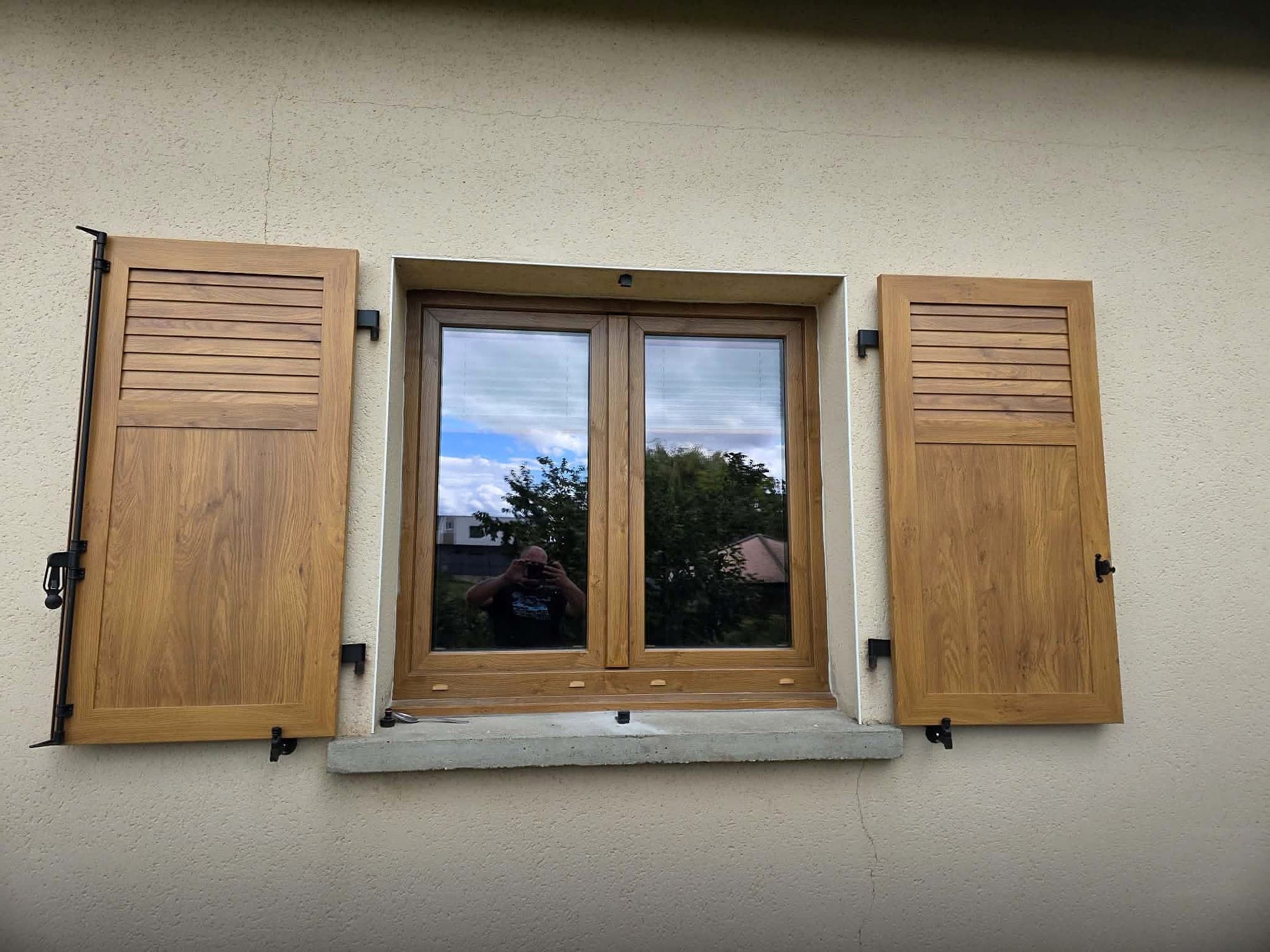 Fenêtre PVC Winchester et volets battants neufs à Plobsheim, après