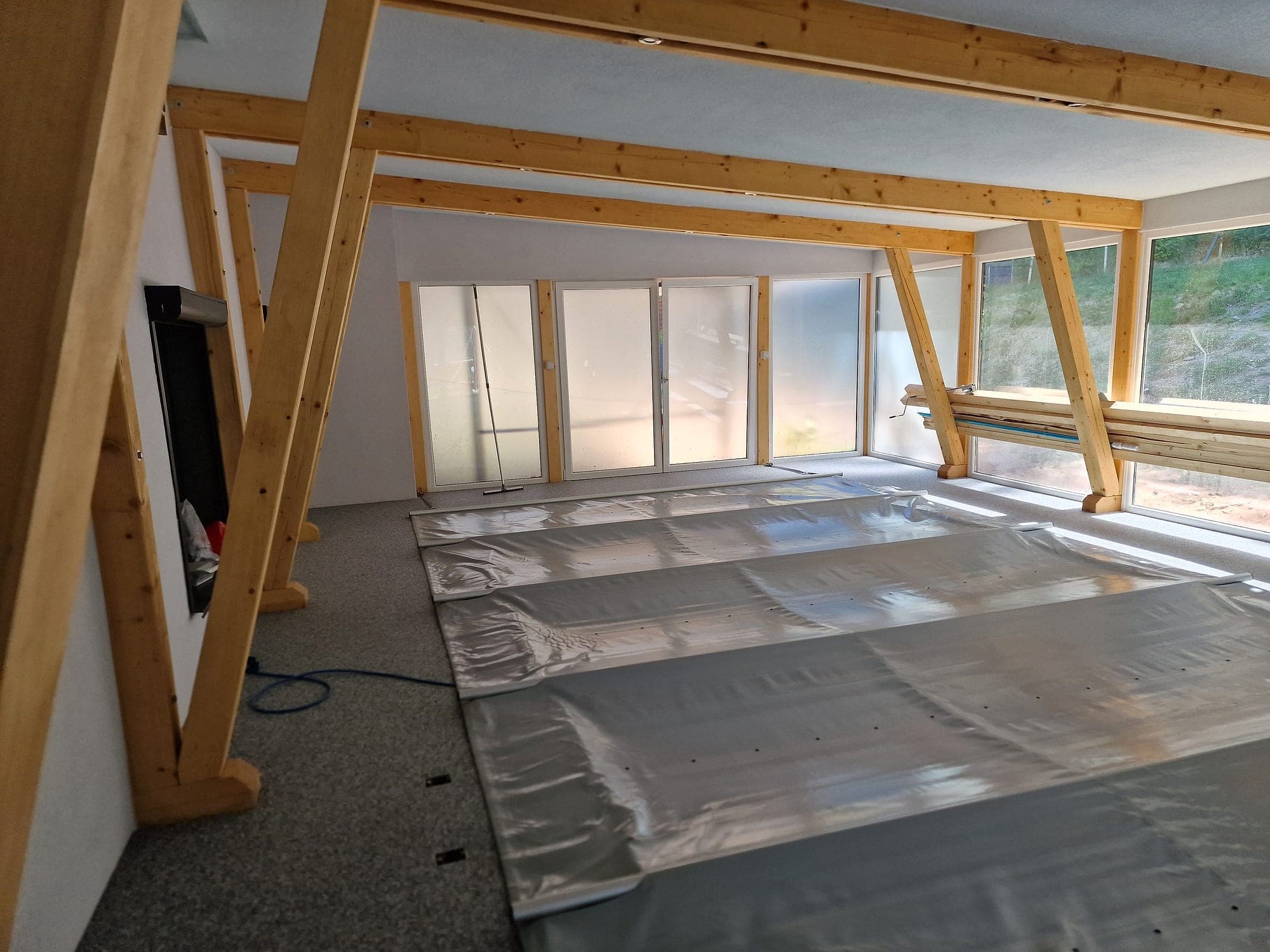 Fermeture de piscine en PVC et alu blanc à Philippsbourg — Fenêtres Glineur