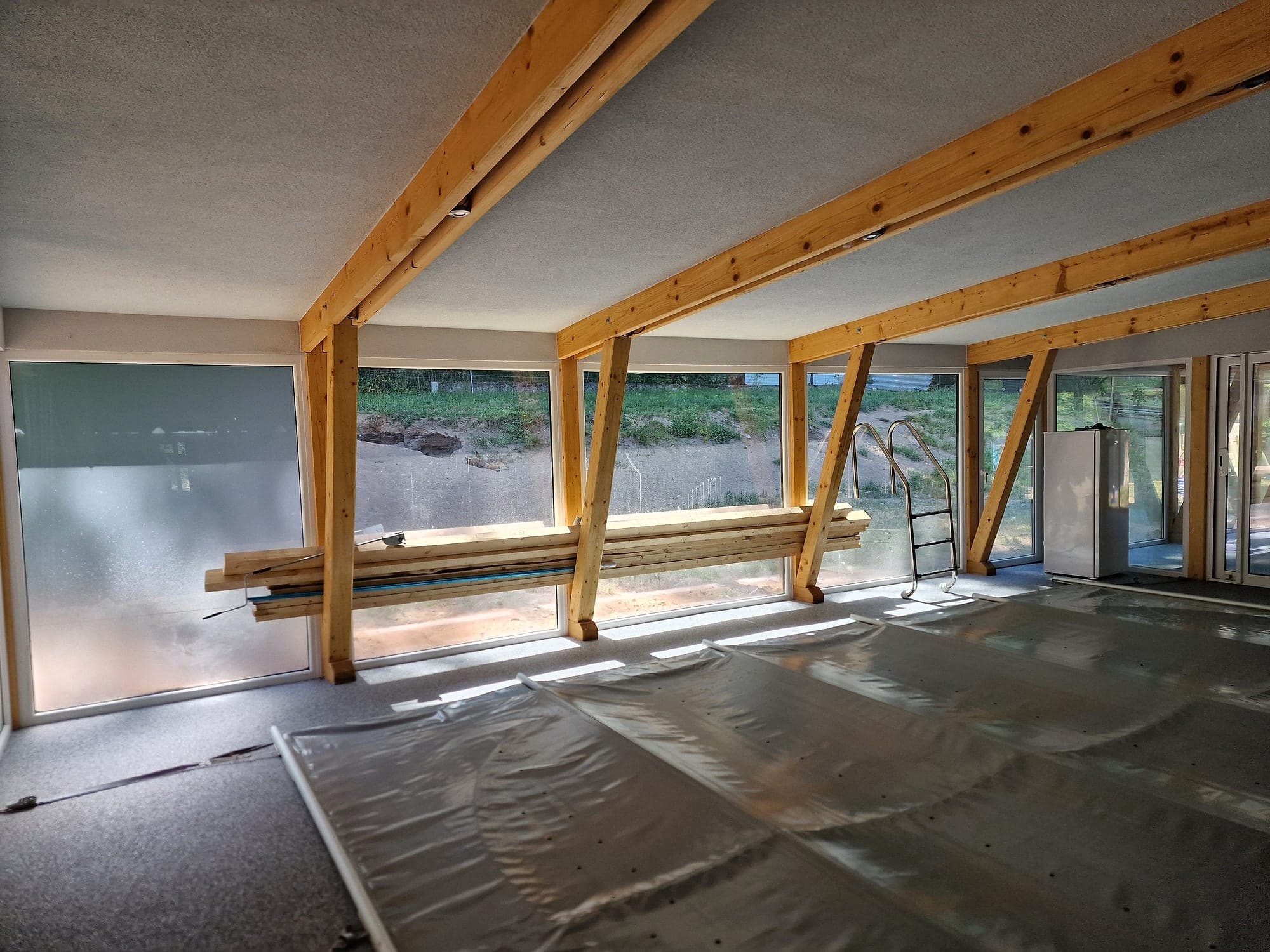 Fermeture de piscine en PVC et alu blanc à Philippsbourg — Fenêtres Glineur